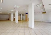 178m² commercial premises for sale in Sagunto, Calle Espronceda photo