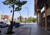Local comercial en venta con 500m² en Lérida, Avinguda de Balàfia foto