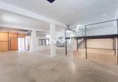 211m² commercial premises for sale in Burjasot, Avendia de la Ilustración photo