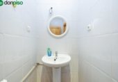 Local comercial en venta con 63m² en Granada, Calle Gabriela Mistral foto