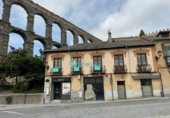 Local comercial en alquiler con 85m² en Segovia foto