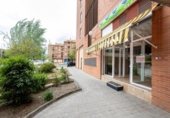 Local comercial en venta con 63m² en Granada, Calle Conde de Torrepalma foto