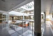 2329m² offices for sale in Granada, photo