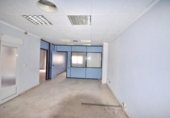 205m² bureau pour vente à Torrevieja, Calle Vicente Blasco Ibáñez photo