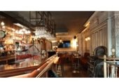 Local comercial
en lloguer, traspàs
amb 160m² a Barcelona, a la zona de les Corts, Carrer de Loreto foto