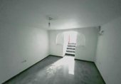 Local comercial en venta con 218m² en Camas, Calle Poeta Muñoz San Román foto