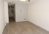 Local comercial en alquiler con 78m² en A Coruña foto