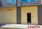 Local comercial en venta con 82m² en Torrelavega foto