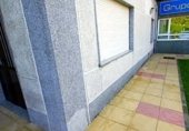Local comercial en venta con 64m² en Torrelavega, Paseo de Julio Hauzeur foto