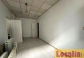 Local comercial
en lloguer
amb 120m² a Laredo foto