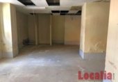 Local comercial en alquiler con 380m² en Torrelavega foto