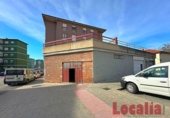225m² commercial premises for rent in Torrelavega, Calle Río Cieza photo