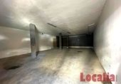 225m² commercial premises for rent in Torrelavega, Calle Río Cieza photo