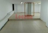 309m² commercial premises for sale in Santander, Calle Guevara photo