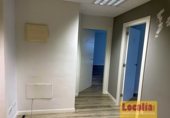 Oficina
en lloguer
amb 98m² a Torrelavega, Calle Julián Ceballos foto