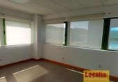 Oficina
en lloguer
amb 200m² a Torrelavega, Barrio Viérnoles-Río A foto
