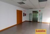 Oficina
en lloguer
amb 200m² a Torrelavega, Barrio Viérnoles-Río A foto