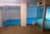 1600m² gym for rent in Santander, Calle Floranes photo
