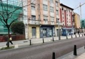 200m² commercial premises for rent in Torrelavega, Calle Juan José Ruano photo