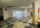 310m² commercial premises for rent in Santander photo
