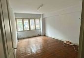 140m² commercial premises for rent in Torrelavega, Plaza Mayor photo