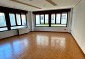 Oficina
en lloguer
amb 35m² a Torrelavega foto