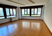 Oficina
en lloguer
amb 35m² a Torrelavega foto