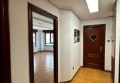 Oficina
en lloguer
amb 35m² a Torrelavega foto