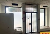 Local comercial en alquiler con 35m² en Torrelavega foto