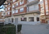 Local comercial
en venda
amb 80m² a Petrer, Calle Calvario foto