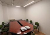 423m² bureaux pour vente à León, dans le quartier de San Claudio photo