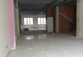Local comercial en alquiler con 188m² en Pontevedra foto