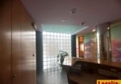 Oficina
en lloguer
amb 210m² a Torrelavega, Calle Ruiz Tagle foto