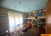 Oficina
en lloguer
amb 210m² a Torrelavega, Calle Ruiz Tagle foto