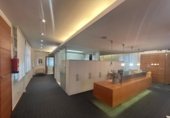 Oficina en alquiler con 250m² en Vitoria, en la zona de San Martín foto