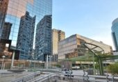110m² commercial premises for sale in Madrid, in the area of Four Roads, Plaza de Pablo Ruiz Picasso photo