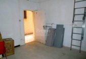 27m² commercial premises for sale in Zaragoza, Paseo de las Damas photo
