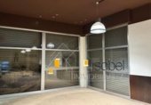 Local comercial en venta con 139m² en Reus, en la zona de Barri Ample, Plaça Llibertat foto