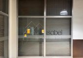 Local comercial en venta con 139m² en Reus, en la zona de Barri Ample, Plaça Llibertat foto