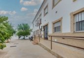 Local comercial en venta con 61m² en Bollullos Par del Condado, Calle Pendique foto