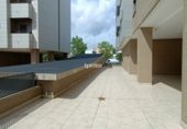 120m² commercial premises for rent in Cáceres, in the area of Maltravieso photo