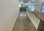 Local comercial en venta con 150m² en Marbella foto