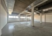 Local comercial Industrial en alquiler con 250m² en Esplugues de Llobregat foto