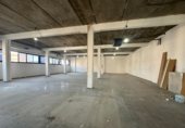 350m² locaux commerciaux industriel pour location à Esplugues de Llobregat photo