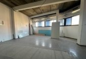 350m² locaux commerciaux industriel pour location à Esplugues de Llobregat photo