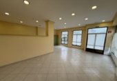 210m² locaux commerciaux pour vente à Noja photo