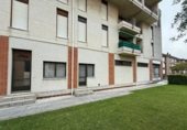 210m² locaux commerciaux pour vente à Noja photo