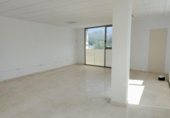 38m² bureau pour vente à Los Barrios, Calle Doctor Jiménez Díaz photo