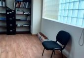 131m² office for sale in Plasencia, avenida de españa, 10600 photo