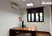 Local comercial en venta con 342m² en Langreo, Calle Víctor Felgueroso foto